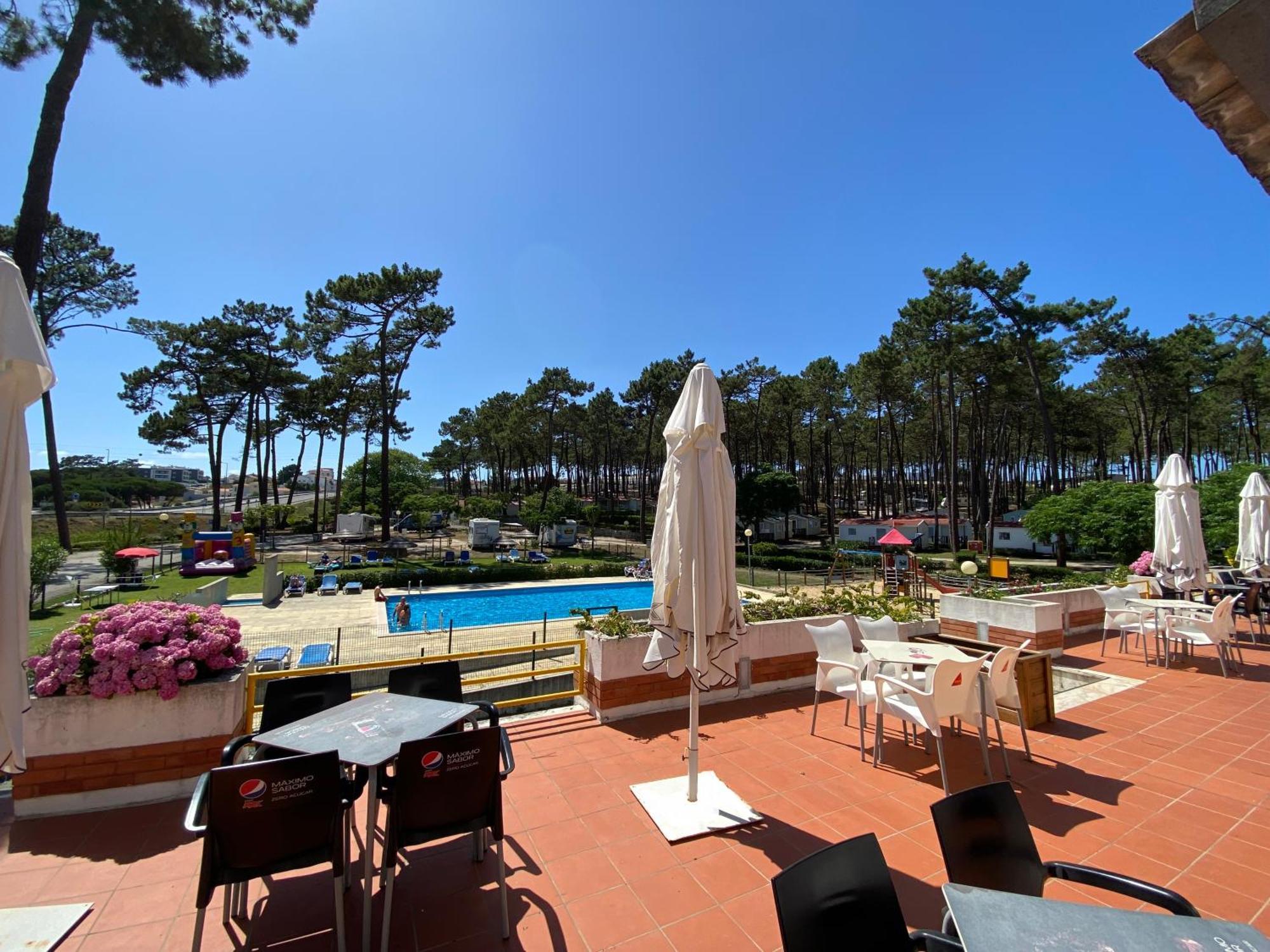 Parque De Campismo Orbitur Valado Hotel Nazaré Buitenkant foto