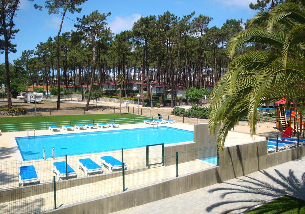 Parque De Campismo Orbitur Valado Hotel Nazaré Buitenkant foto