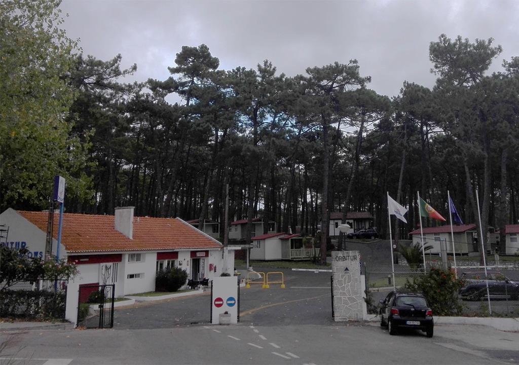 Parque De Campismo Orbitur Valado Hotel Nazaré Buitenkant foto